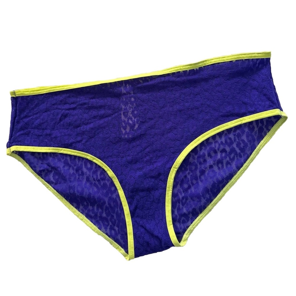 Victoria’s Secret Low Rise Hiphugger Panty